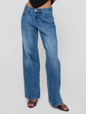 Mid rise straight leg jeans